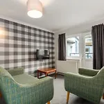 Hotel Seacote 3*
